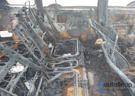 2011 Toyota Highlander Base V6 z USA, uszkodzony, nr VIN 5TDBK3EH6BS058035